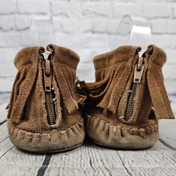 SOFTMOC | heel zip fringe suede leather moccasin - Picture 7 of 10